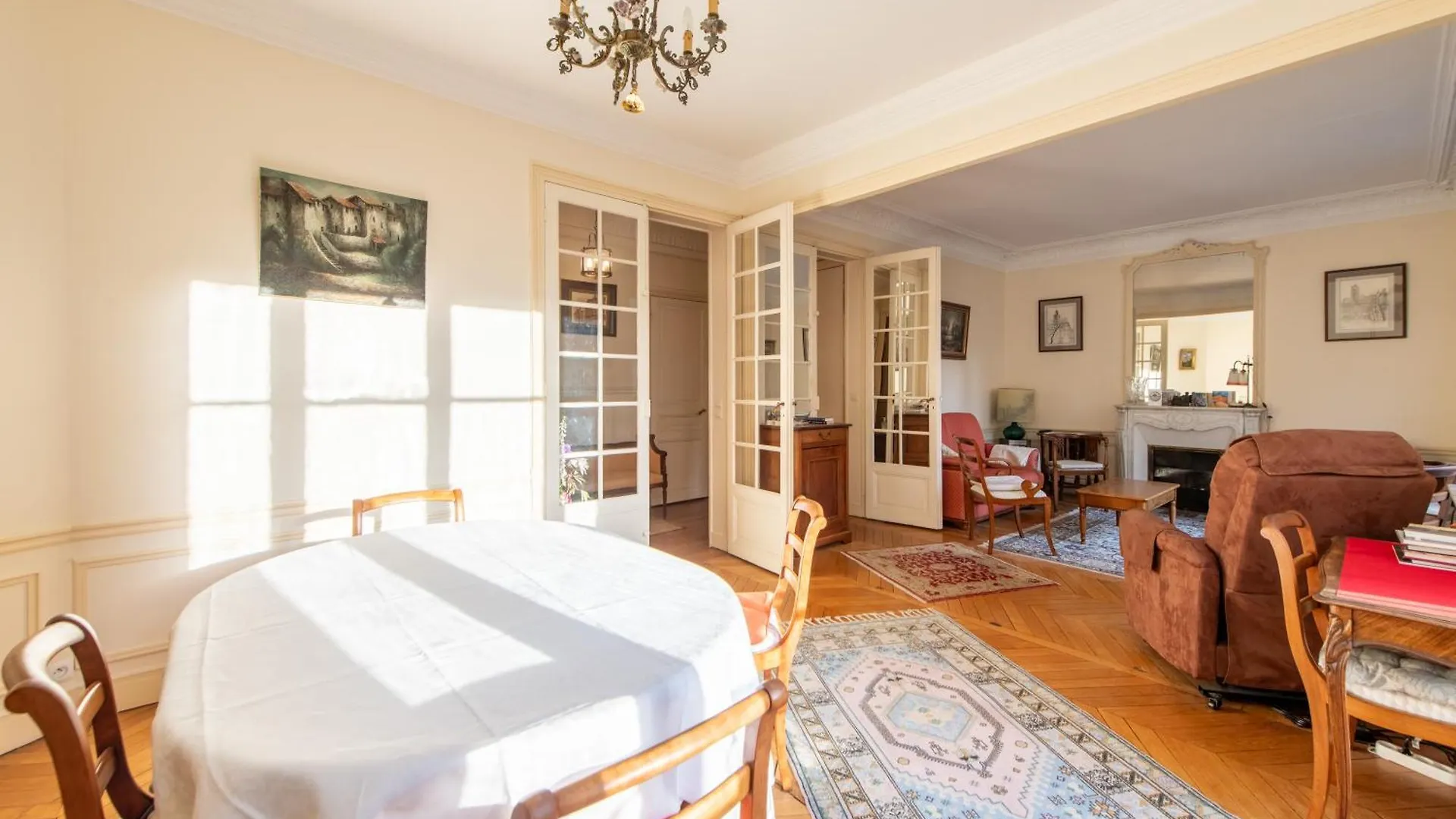 Francisque Sarcey - Appartement Proche Trocadero Paris Apartment